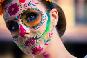 Was steckt hinter "La Catrina"? Ariane Catrina breit - Was steckt hinter "La Catrina"?